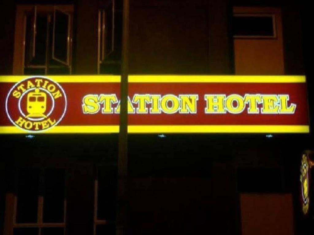 Oyo 90486 New Station Hotel Klang Exterior photo