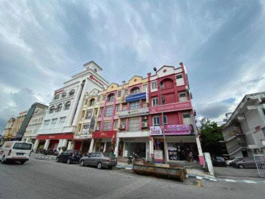 Oyo 90486 New Station Hotel Klang Exterior photo