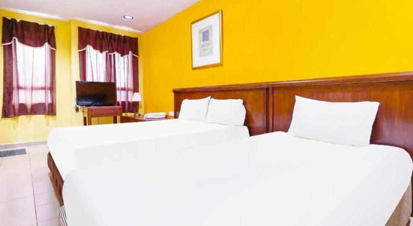 Oyo 90486 New Station Hotel Klang Exterior photo