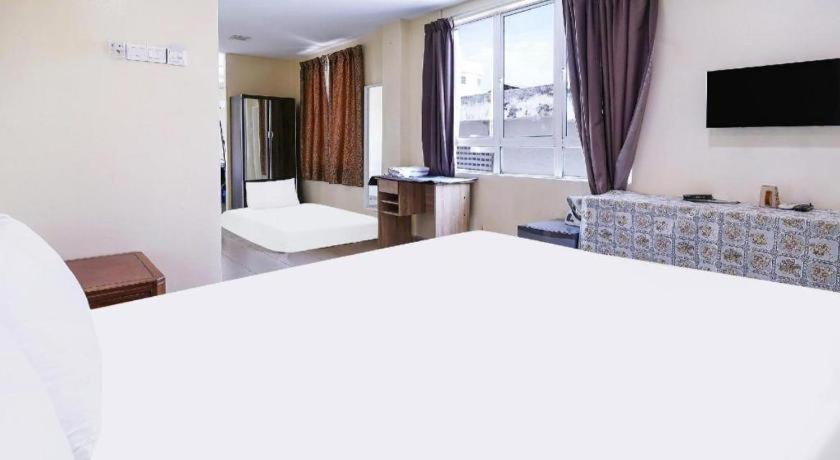 Oyo 90486 New Station Hotel Klang Exterior photo